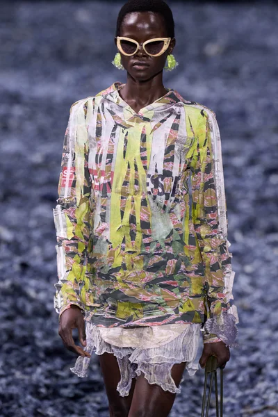 Look 48